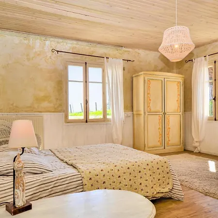 Gorgeous In With Kitchen