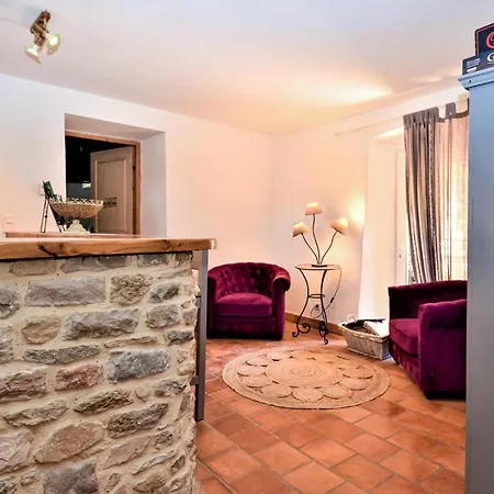 Holiday home Gorgeous In With Kitchen *